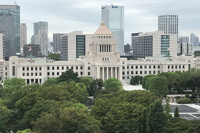 注目の臨時国会が始まった